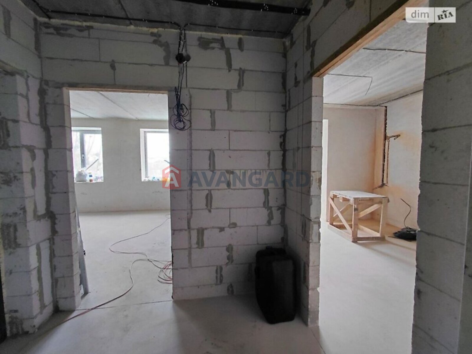 2 ��. ��������, 72/35/25 ��. �., 2/9 ������ ���� 9