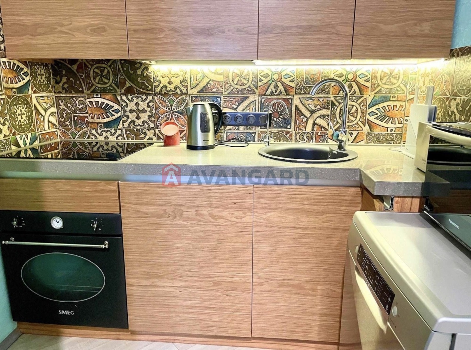 1 . , 43.30/18/20 . ., 8/23   11