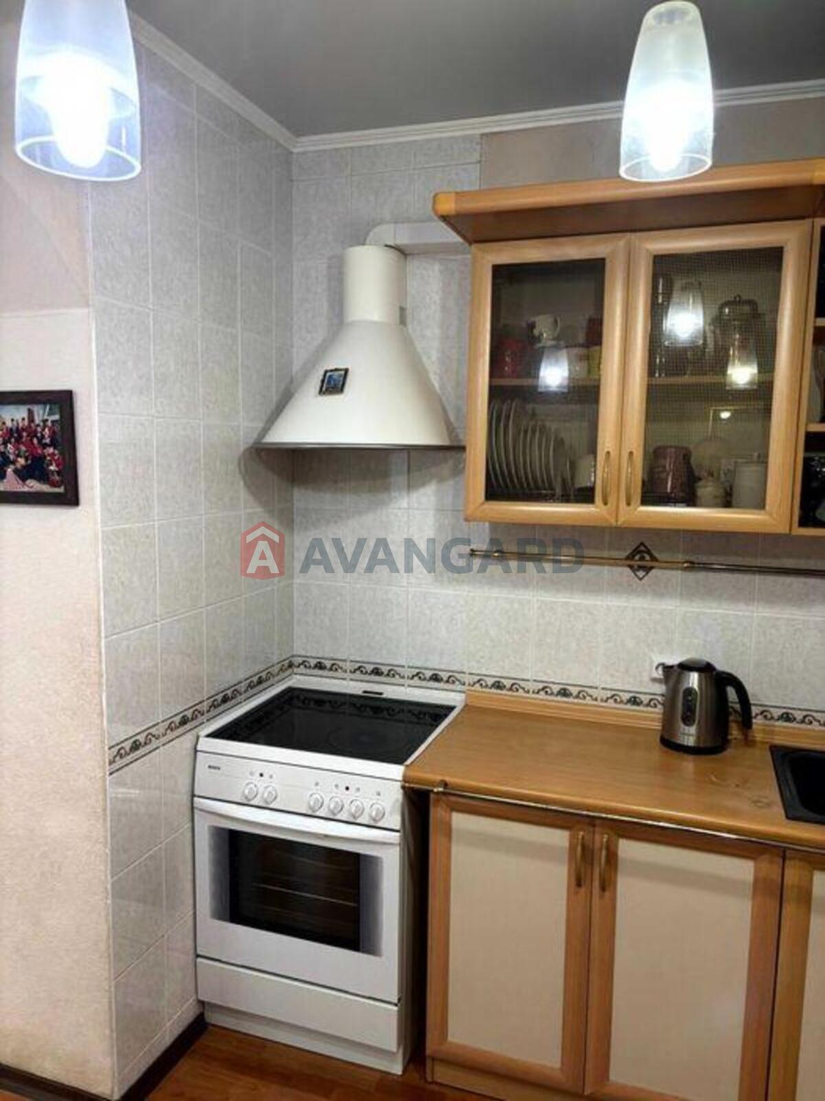 3 ��. ��������, 79/-/8 ��. �., 4/14 ������ ���� 2