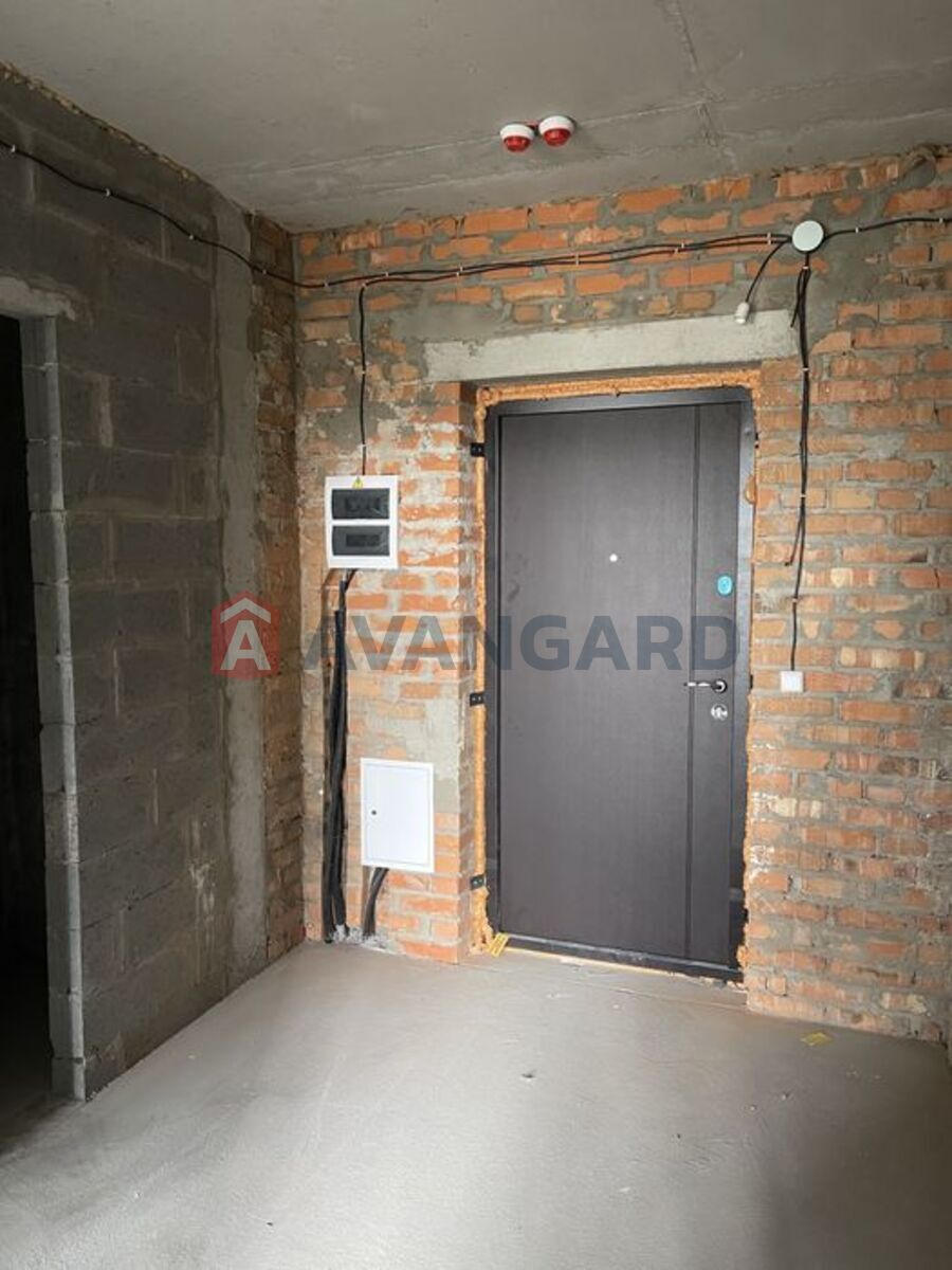 1 ��. ��������, 48/-/18 ��. �., 5/25 ������ ���� 4