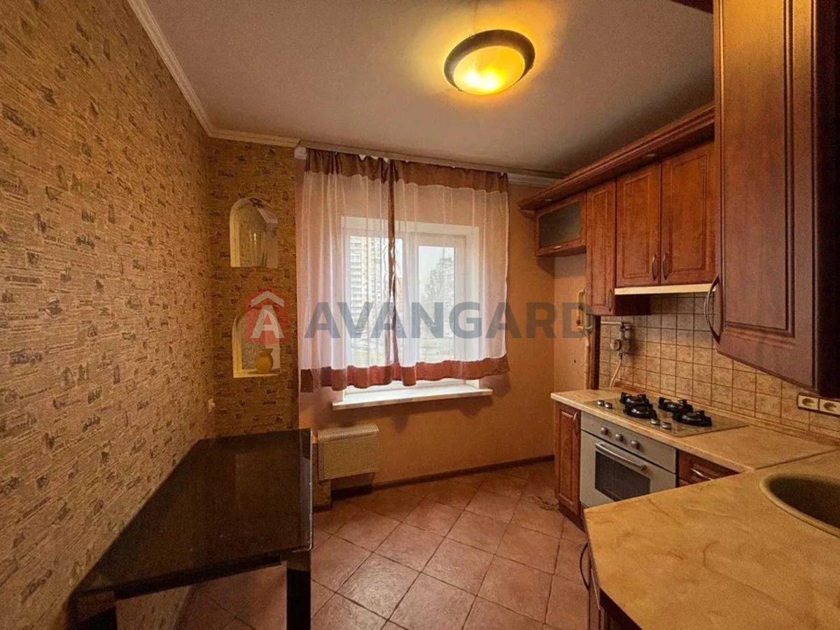 2 ��. ��������, 50/-/7 ��. �., 4/9 ������ ���� 2