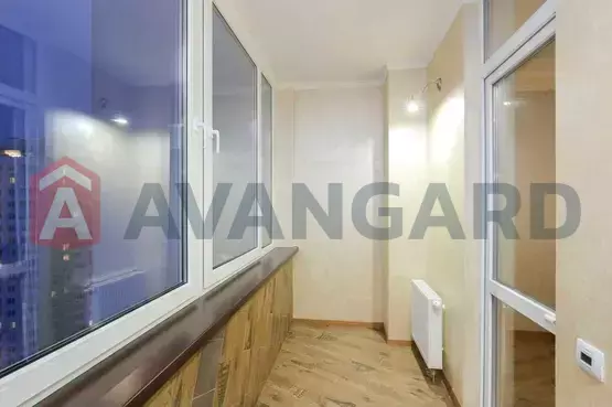 2 ����. ��������, 58/-/12 ��. �., 20/24 ���� ���� 8