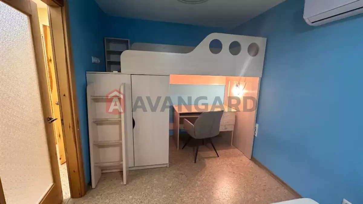 3 ����. ��������, 72/43/12 ��. �., 2/16 ���� ���� 9