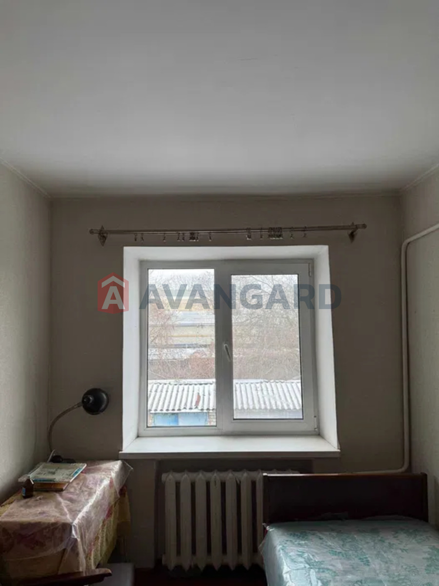 1 ��. ��������, 46/-/6 ��. �., 2/2 ������ ���� 8