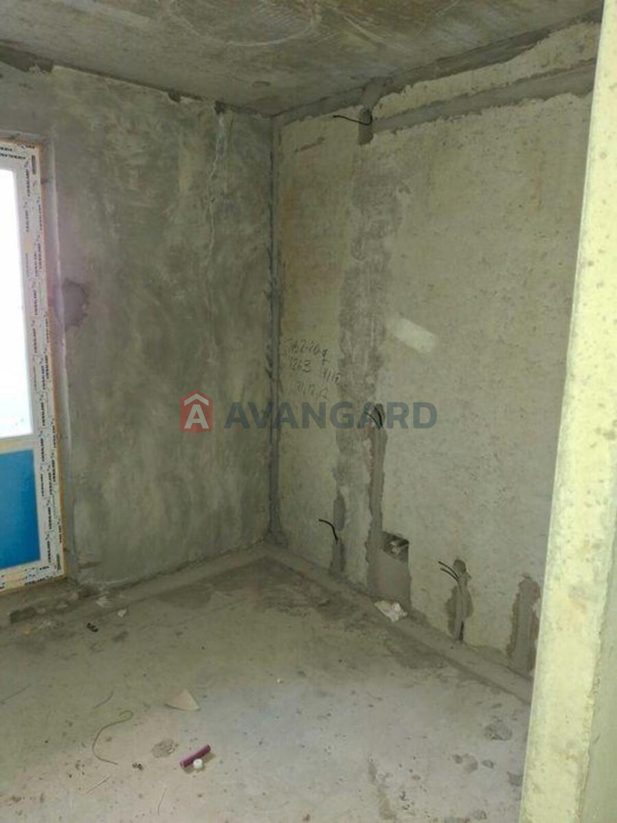 3 ��. ��������, 82/-/12 ��. �., 24/24 ������ ���� 8