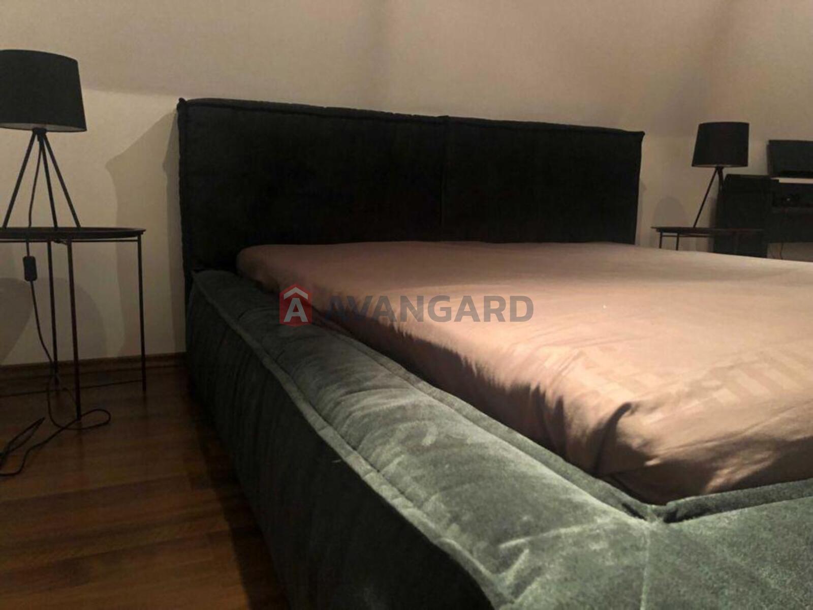 2 ��. ��������, 49/-/4 ��. �., 9/10 ������ ���� 8