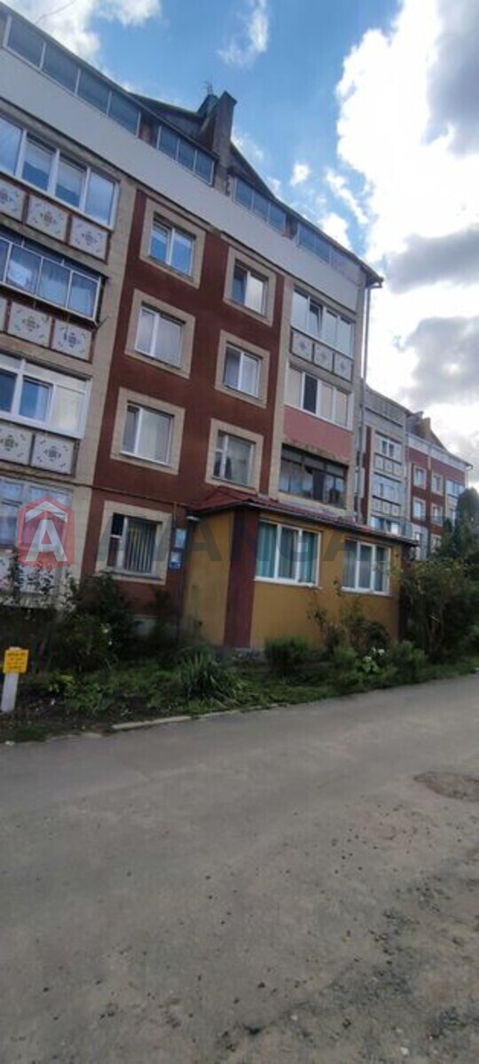 3 ����. ��������, 60/-/8 ��. �., 3/5 ���� ���� 13