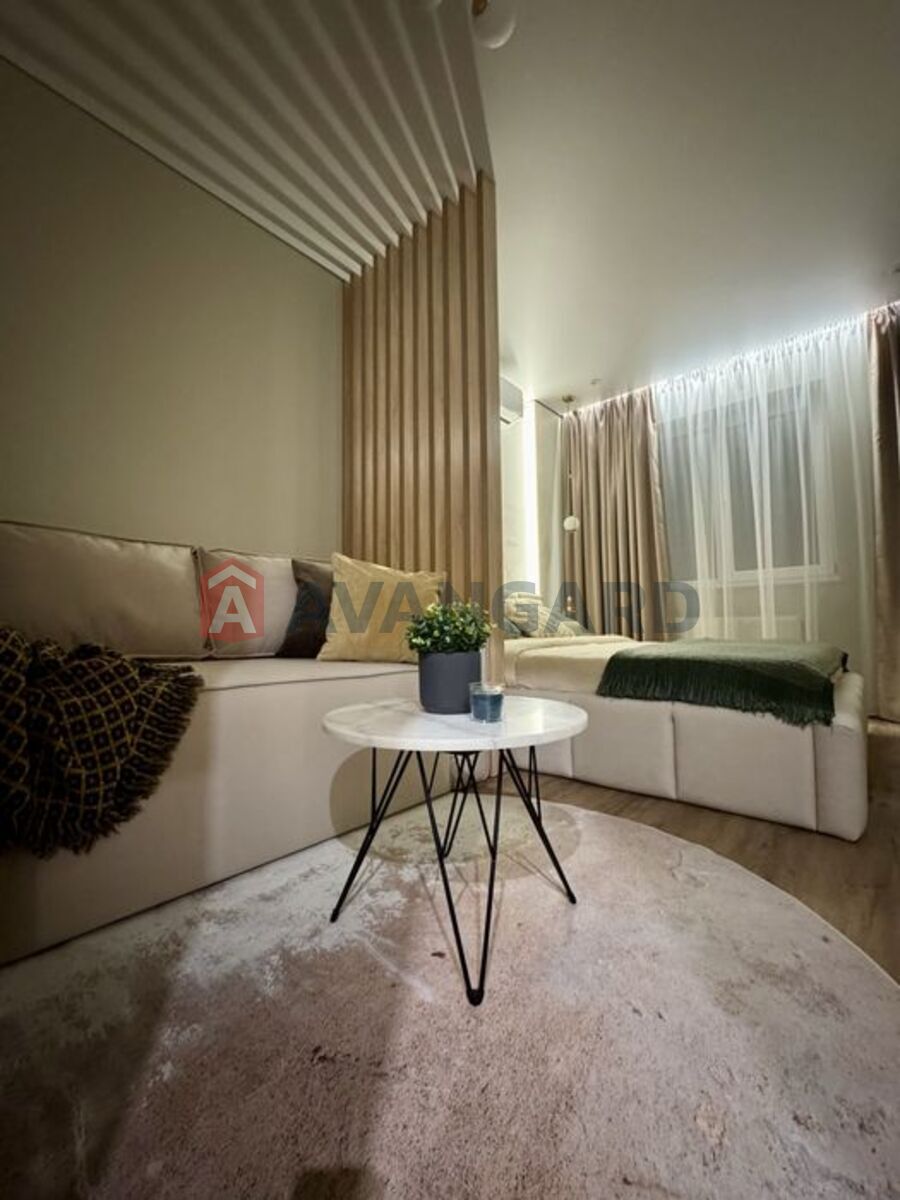 1 ��. ��������, 40/-/13 ��. �., 7/10 ������ ���� 14