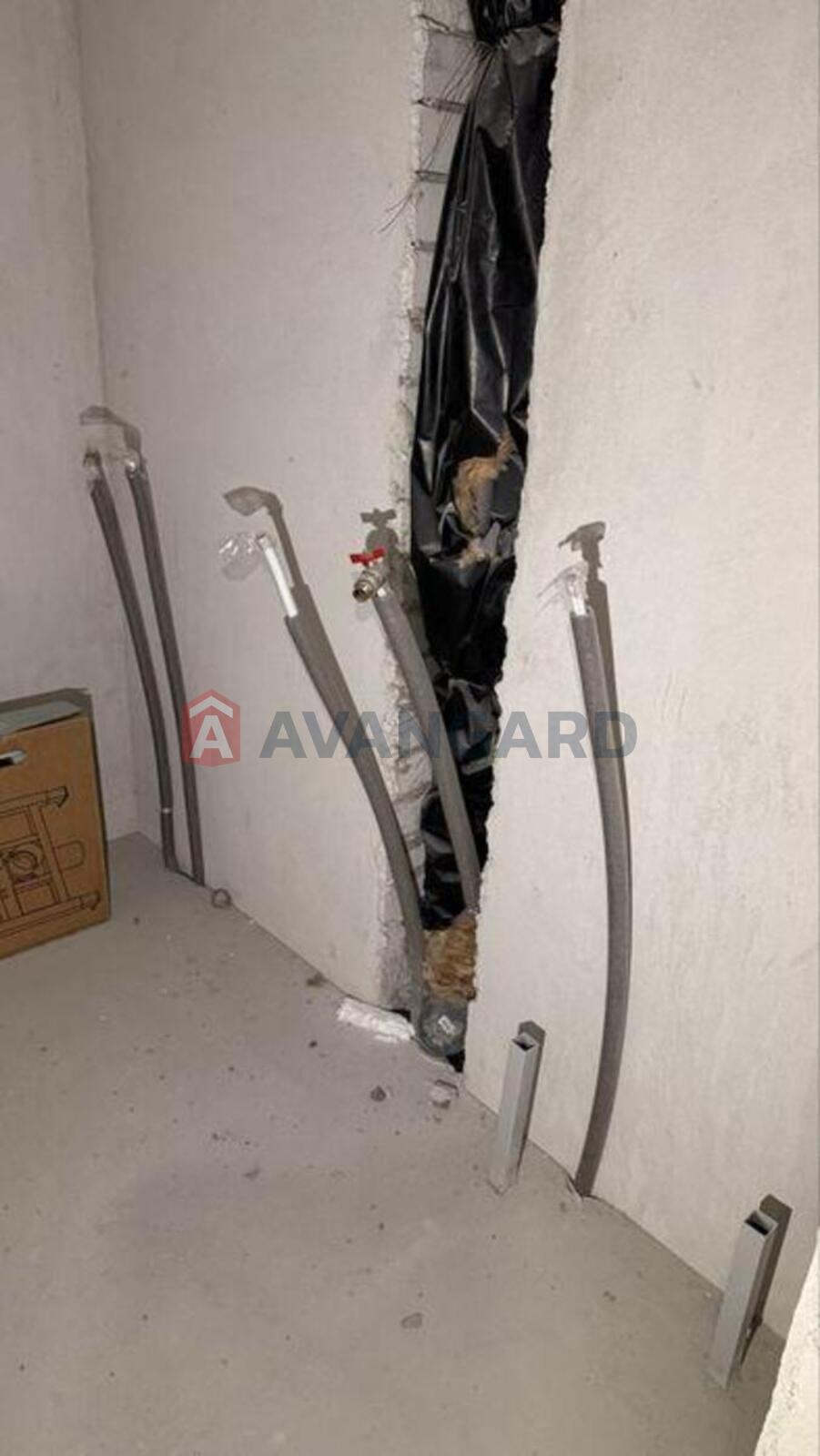 1 ��. ��������, 40/-/14 ��. �., 5/10 ������ ���� 5