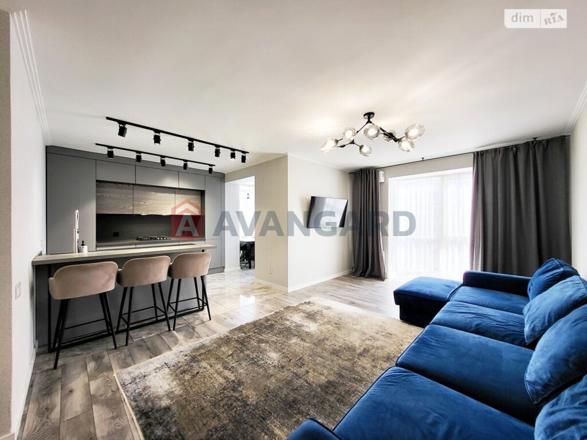 3 ��. ��������, 120/120/49 ��. �., 8/12 ������ ���� 3