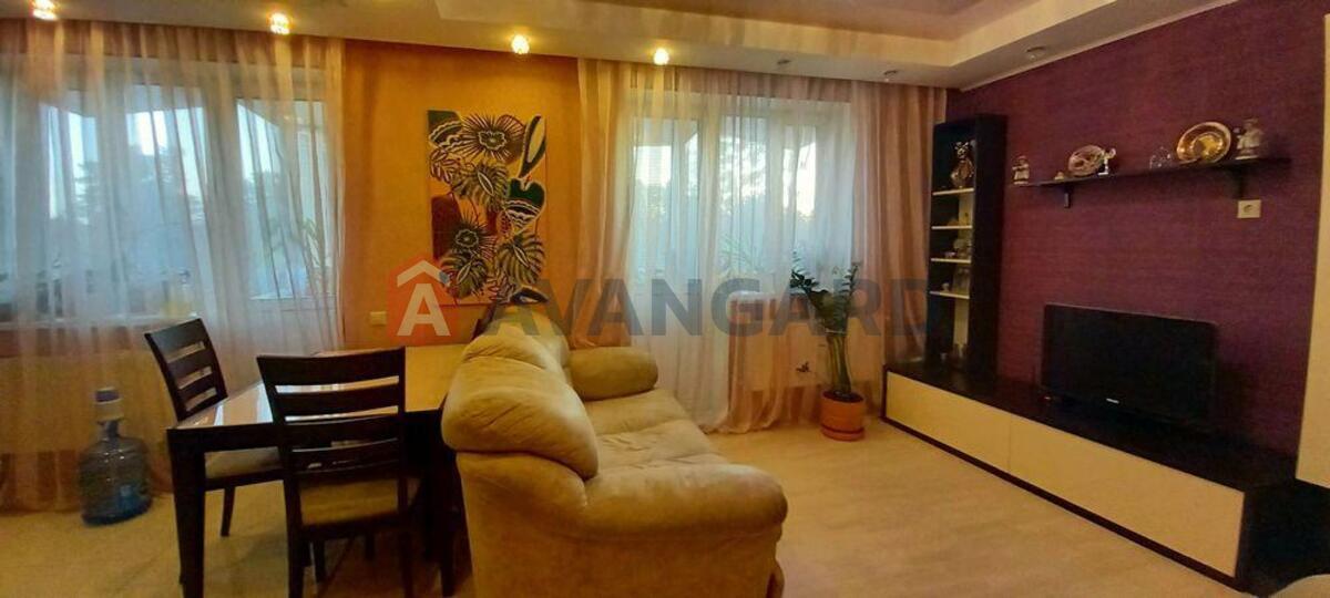 4 ��. ��������, 120/-/10 ��. �., 3/4 ������ ���� 3