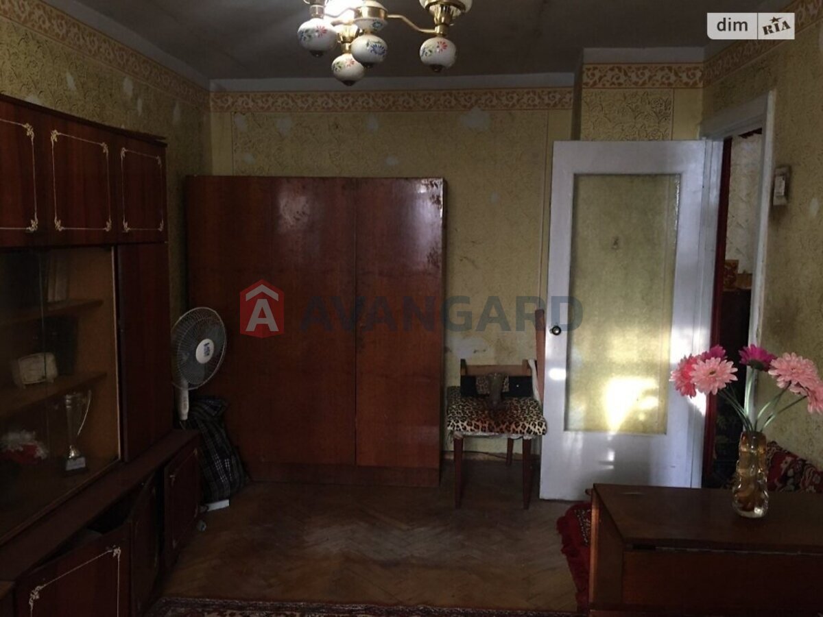 1 ��. ��������, 31/15/5 ��. �., 4/5 ������ ���� 4