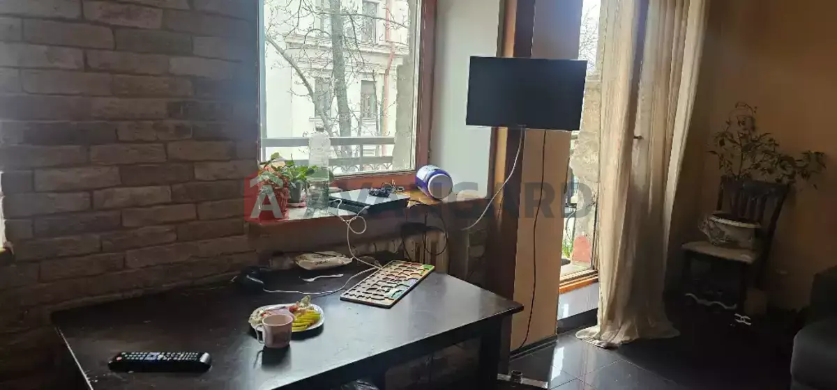 1 ��. ��������, 51/44/7 ��. �., 3/3 ������ ���� 21