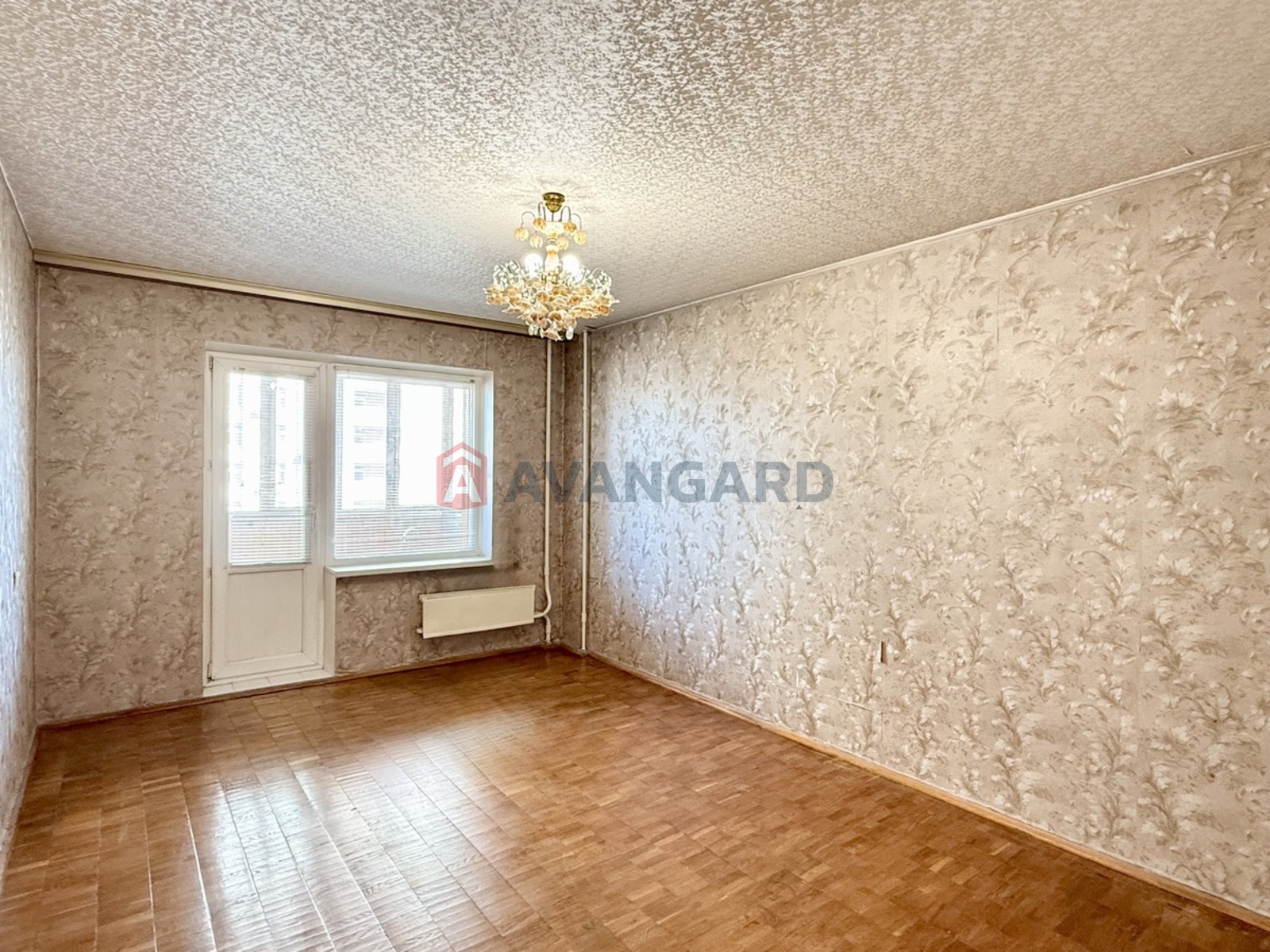 3 ����. ��������, 85/44/8 ��. �., 9/16 ���� ���� 4