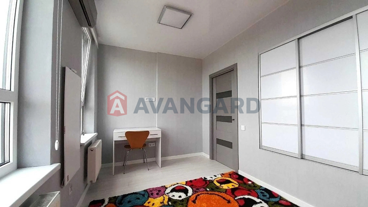 1 ��. ��������, 36/-/13 ��. �., 21/30 ������ ���� 4