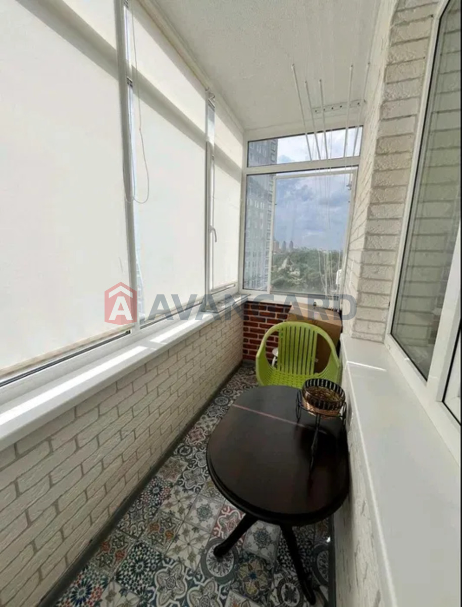 1 ��. ��������, 38/-/10 ��. �., 8/16 ������ ���� 6