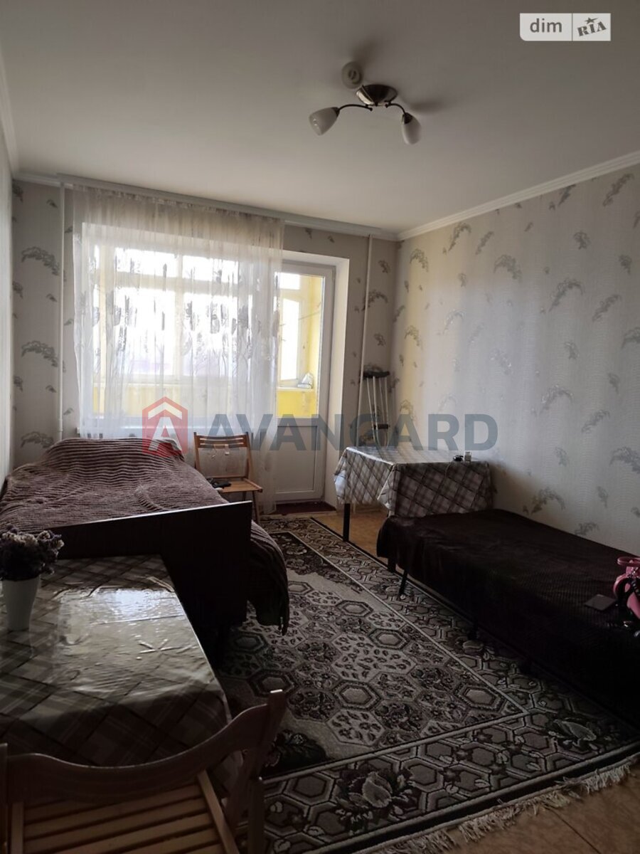 1 ��. ��������, 38/-/7 ��. �., 9/9 ������ ���� 8