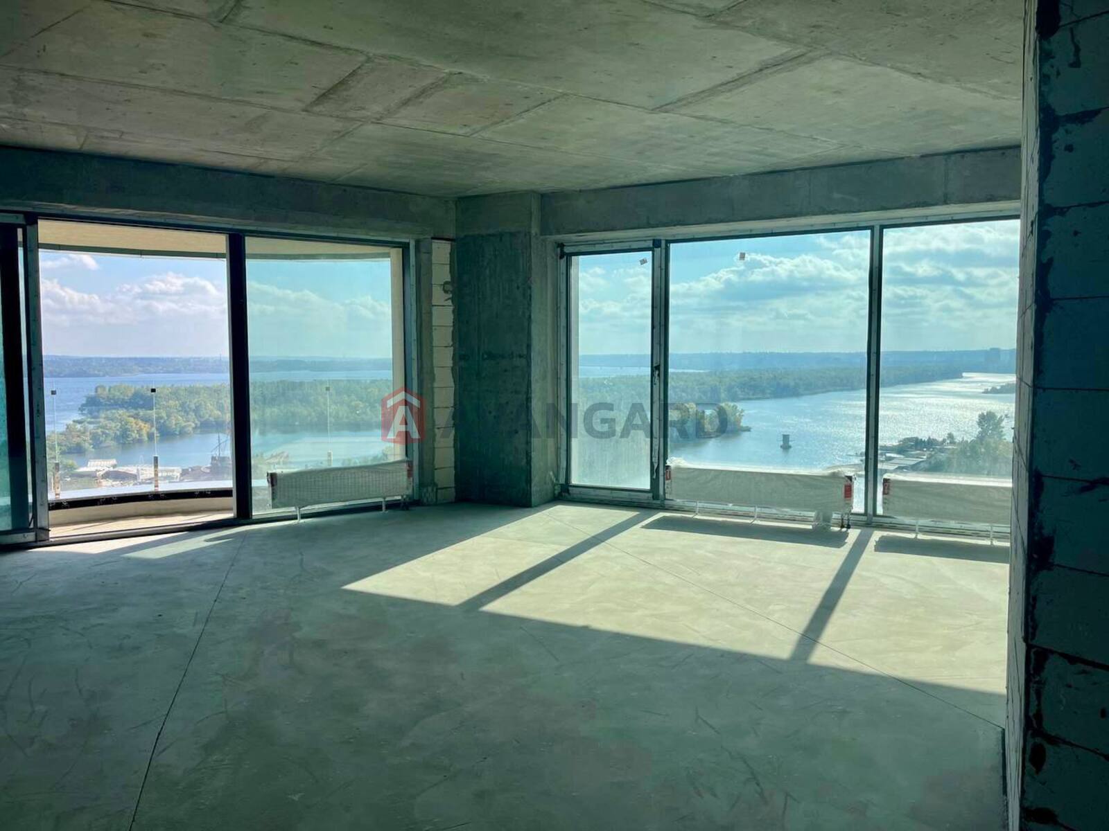 3 ��. ��������, 95/-/20 ��. �., 13/31 ������ ���� 13