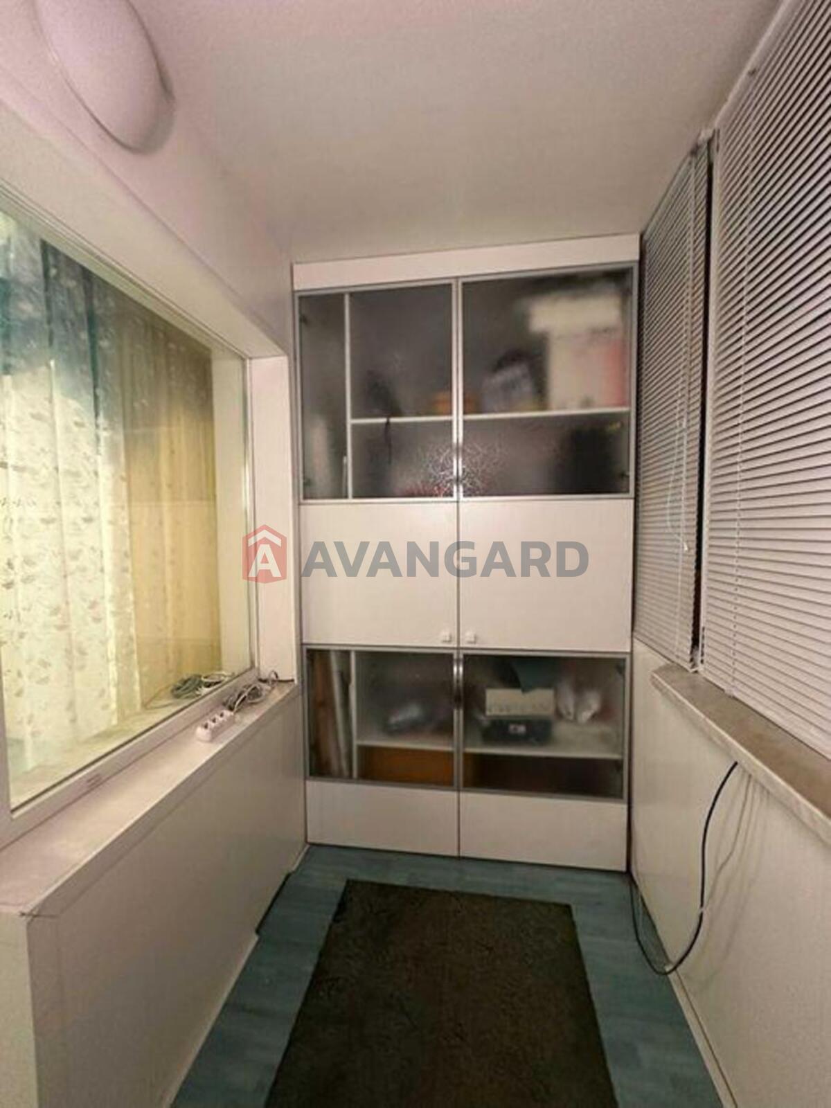 3 ��. ��������, 82/-/16 ��. �., 3/12 ������ ���� 12