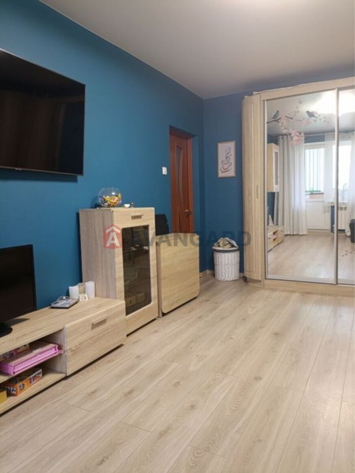 3 ����. ��������, 71/-/8 ��. �., 4/10 ���� ���� 1