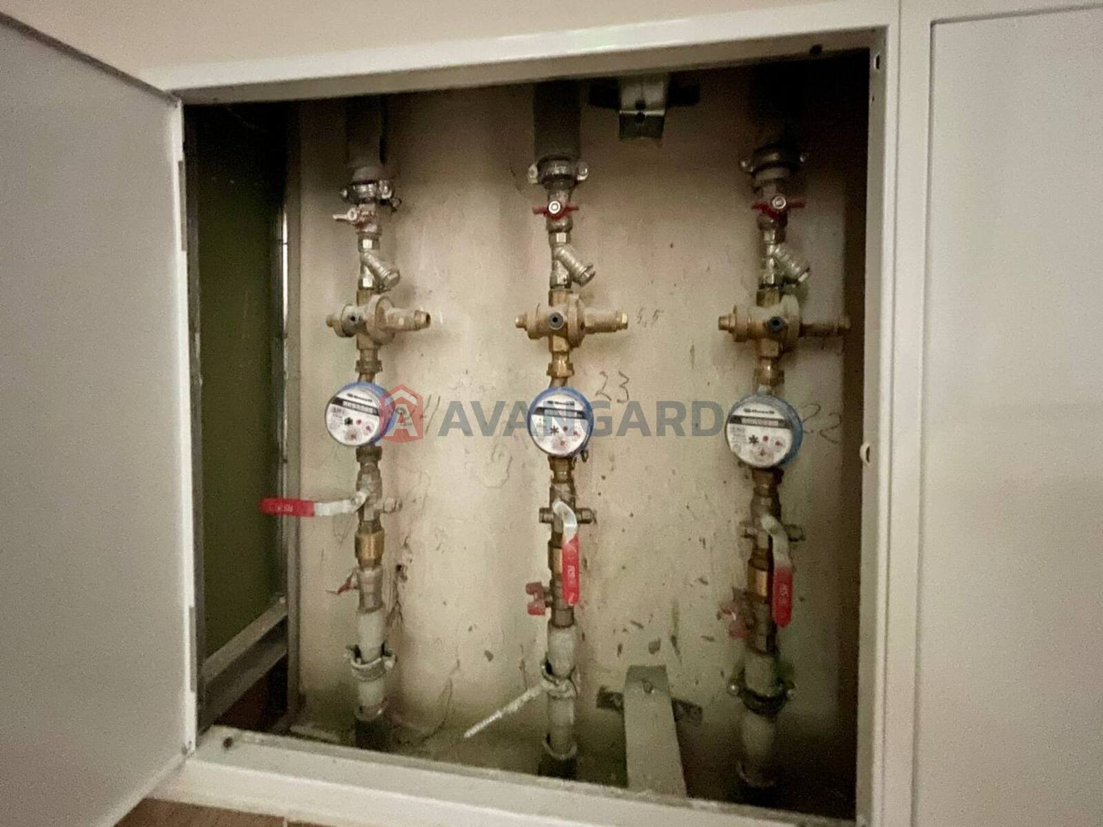 1 ��. ��������, 39,2/-/6,2 ��. �., 6/9 ������ ���� 18