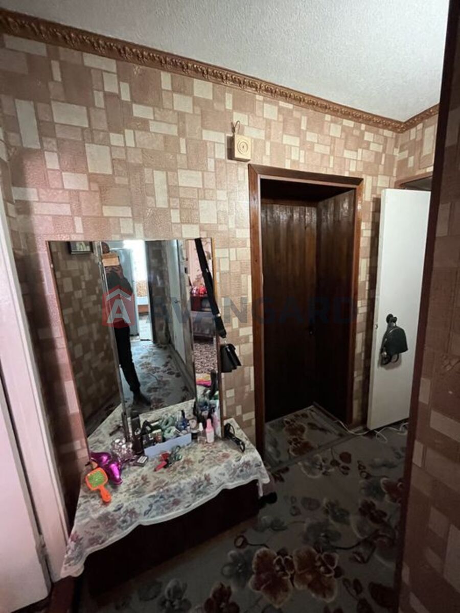 2 ��. ��������, 51/-/6 ��. �., 3/5 ������ ���� 5