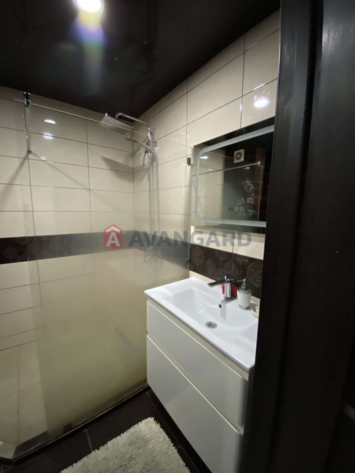 3 . , 70/-/8 . ., 4/9   14