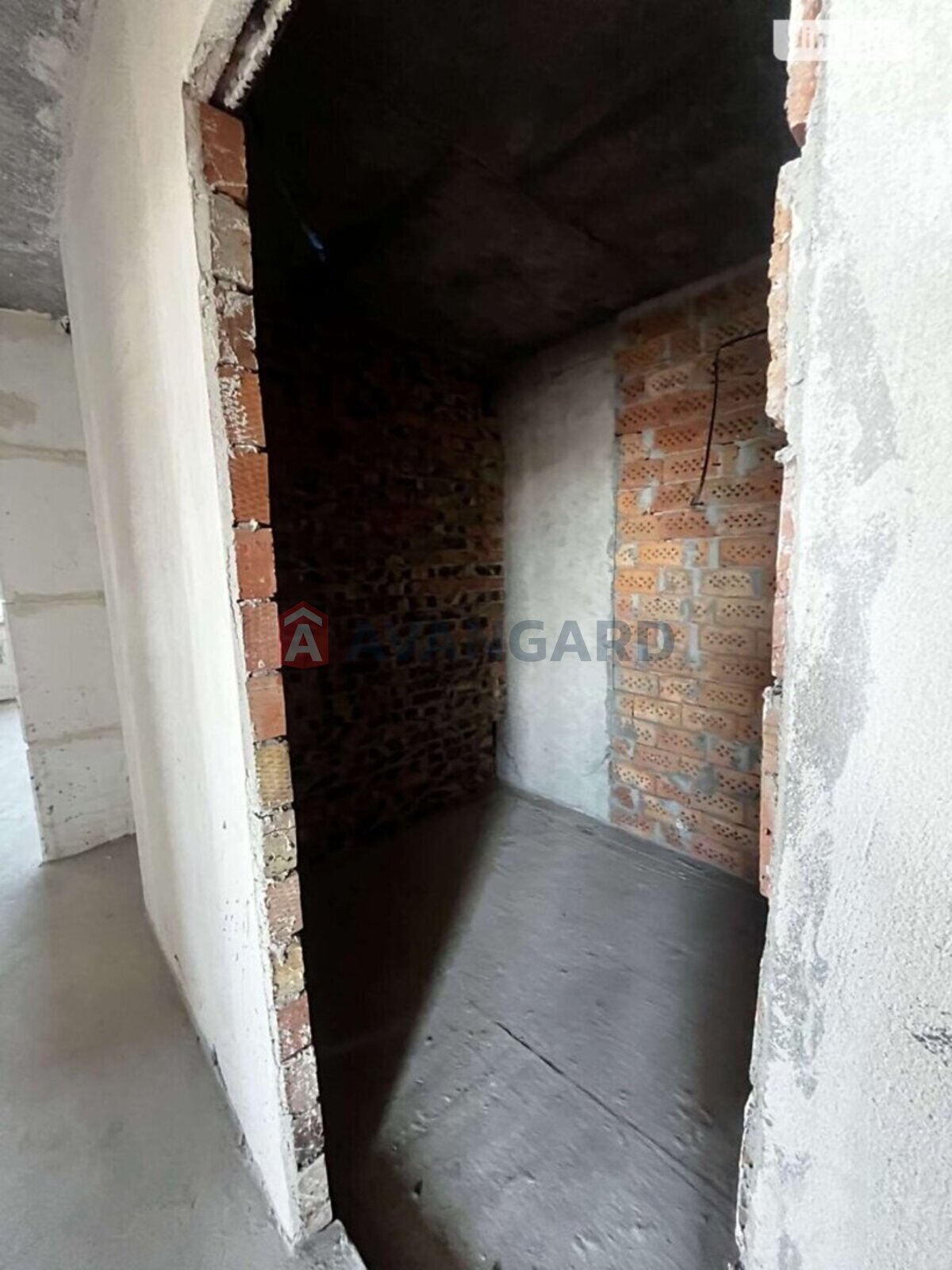 5 ��. ��������, 133/-/- ��. �., 10/10 ������ ���� 26