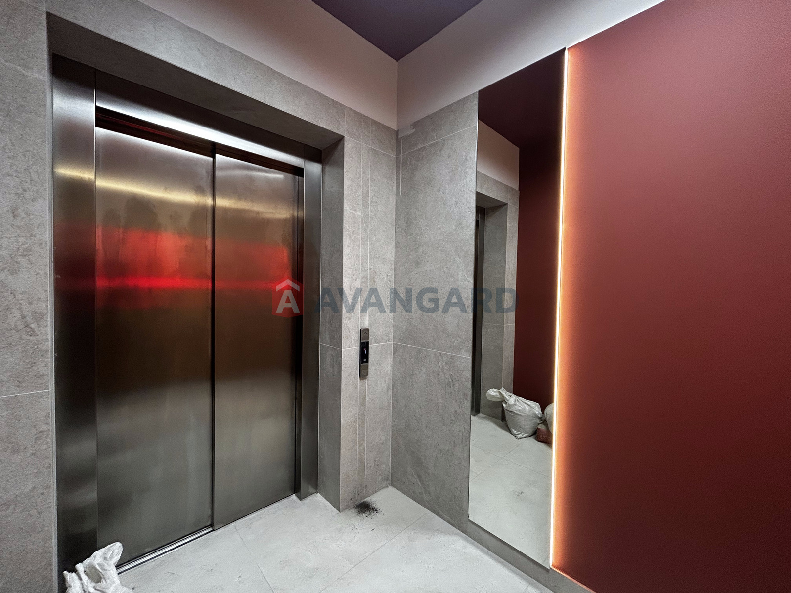 2 ��. ��������, 56.6/28.6/14.2 ��. �., 6/7 ������ ���� 9