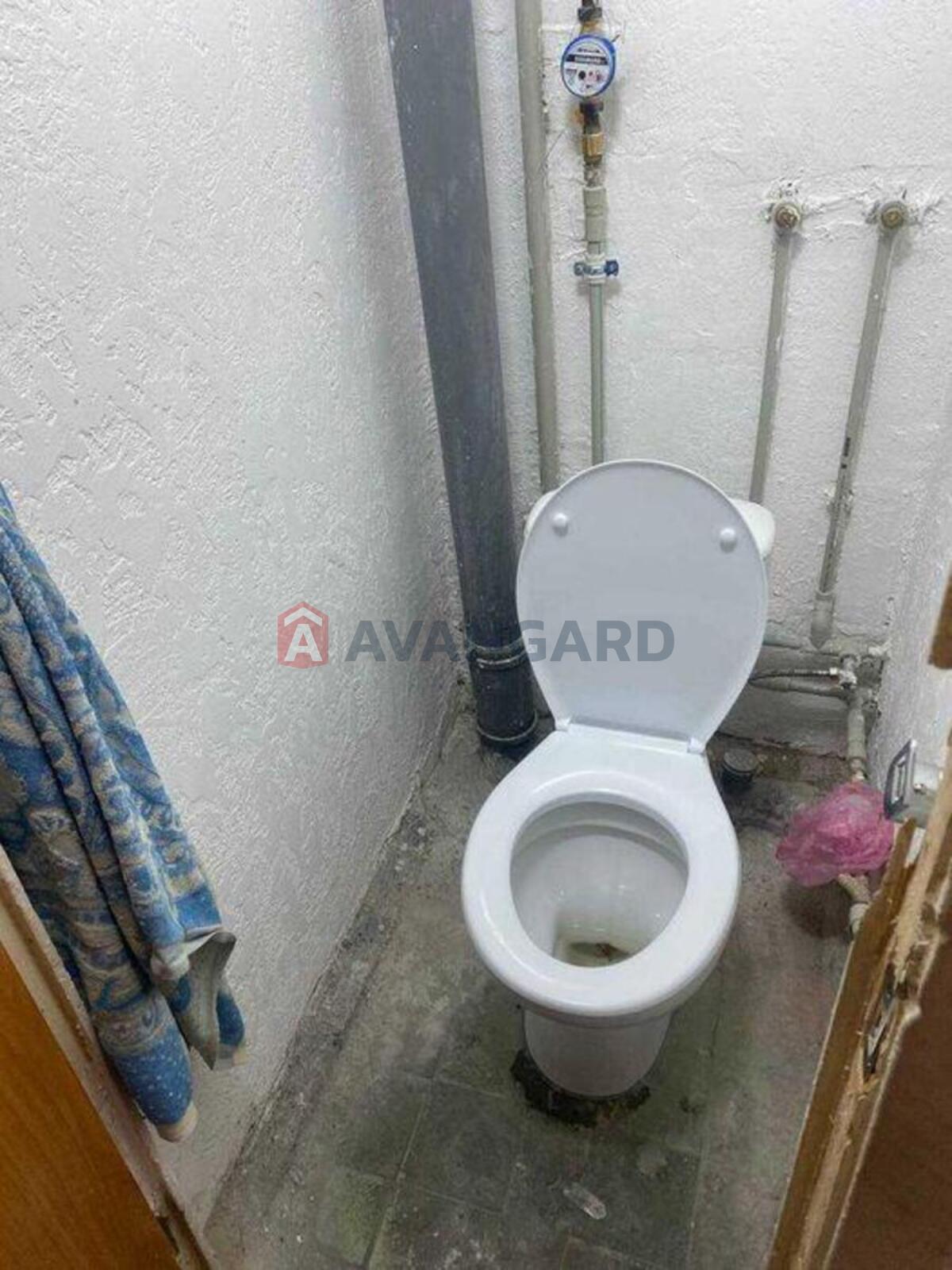 2 ��. ��������, 51/-/7 ��. �., 9/9 ������ ���� 9