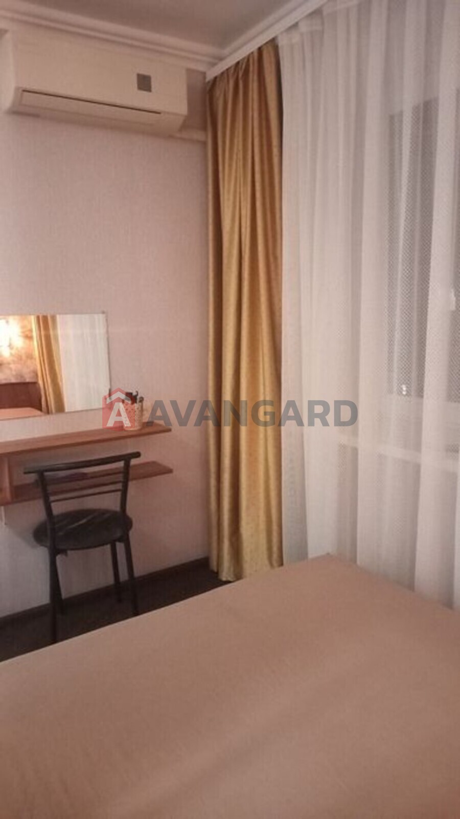 1 ����. ��������, 35/-/8 ��. �., 4/5 ���� ���� 7