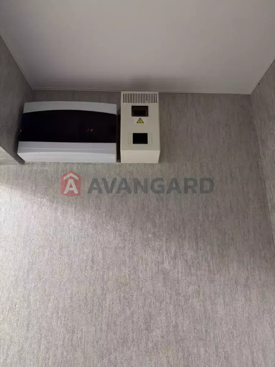 1 ��. ��������, 33/18/6 ��. �., 3/5 ������ ���� 18