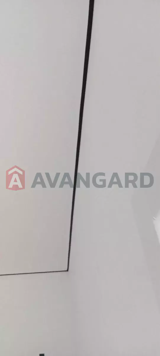 3 ��. ��������, 90/-/14 ��. �., 9/10 ������ ���� 12