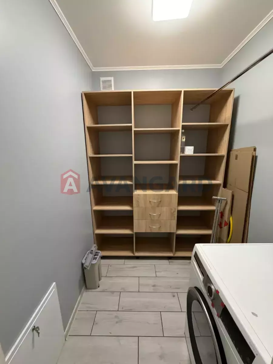 3 ��. ��������, 80/53/- ��. �., 1/10 ������ ���� 6