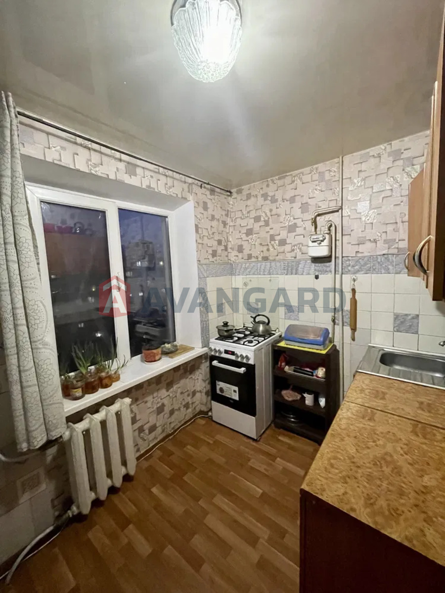 3 . , 69/37/7 . ., 8/9   9