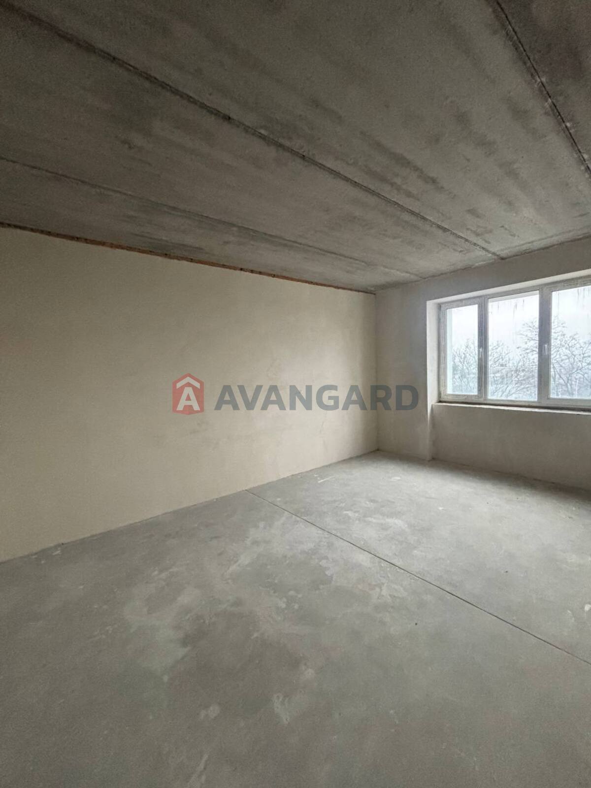 2 ��. ��������, 61,7/32,9/15 ��. �., 5/9 ������ ���� 12