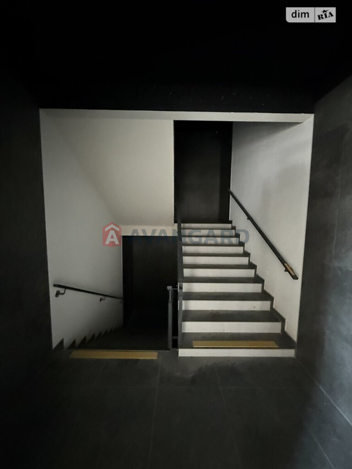 2 ��. ��������, 62/32/20 ��. �., 4/5 ������ ���� 4