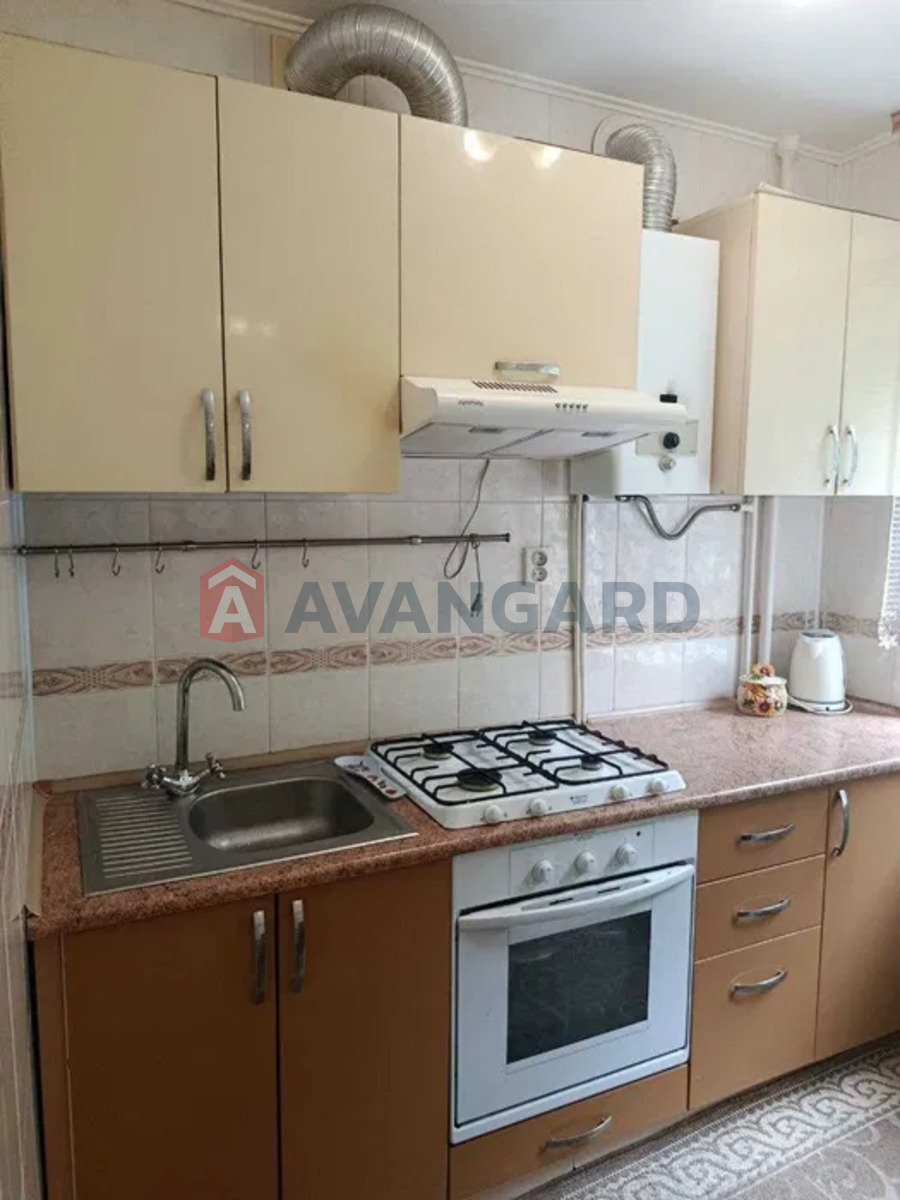 2 ��. ��������, 48/-/6 ��. �., 3/5 ������ ���� 1