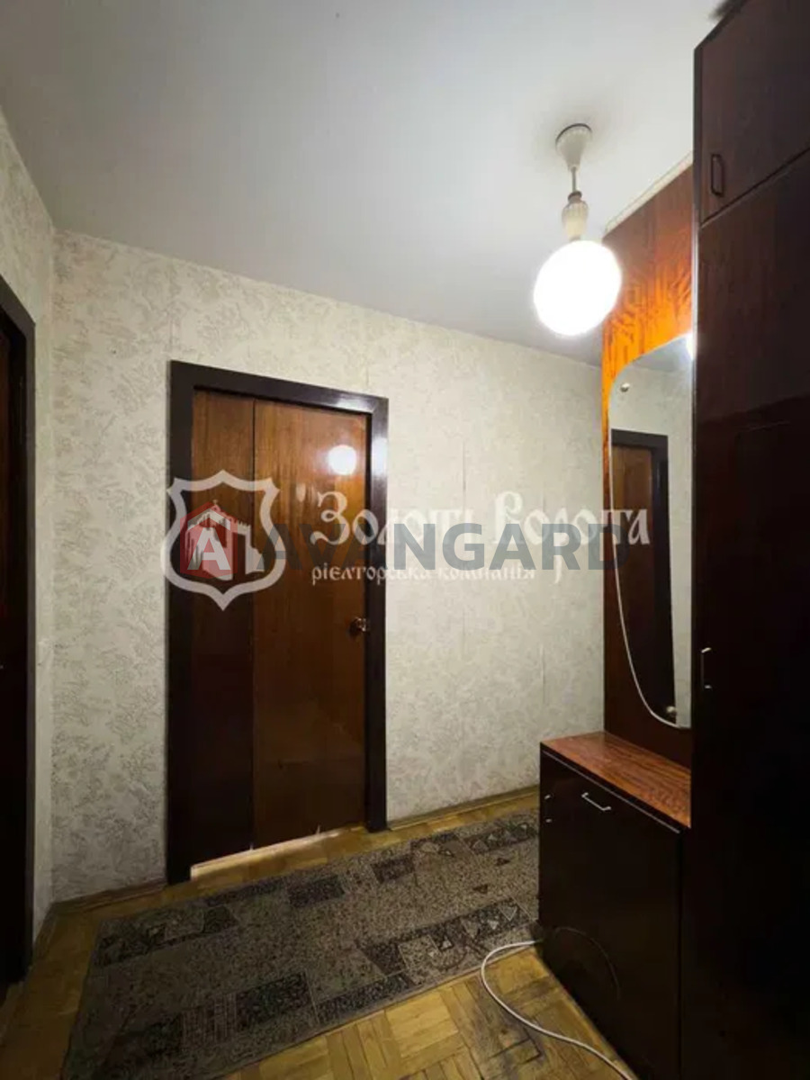 3 . , 68/-/7 . ., 5/9   11