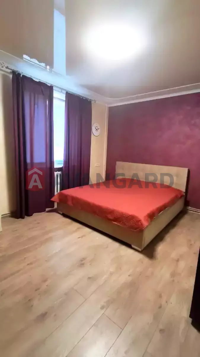 3 ����. ��������, 65/-/- ��. �., 2/2 ���� ���� 3