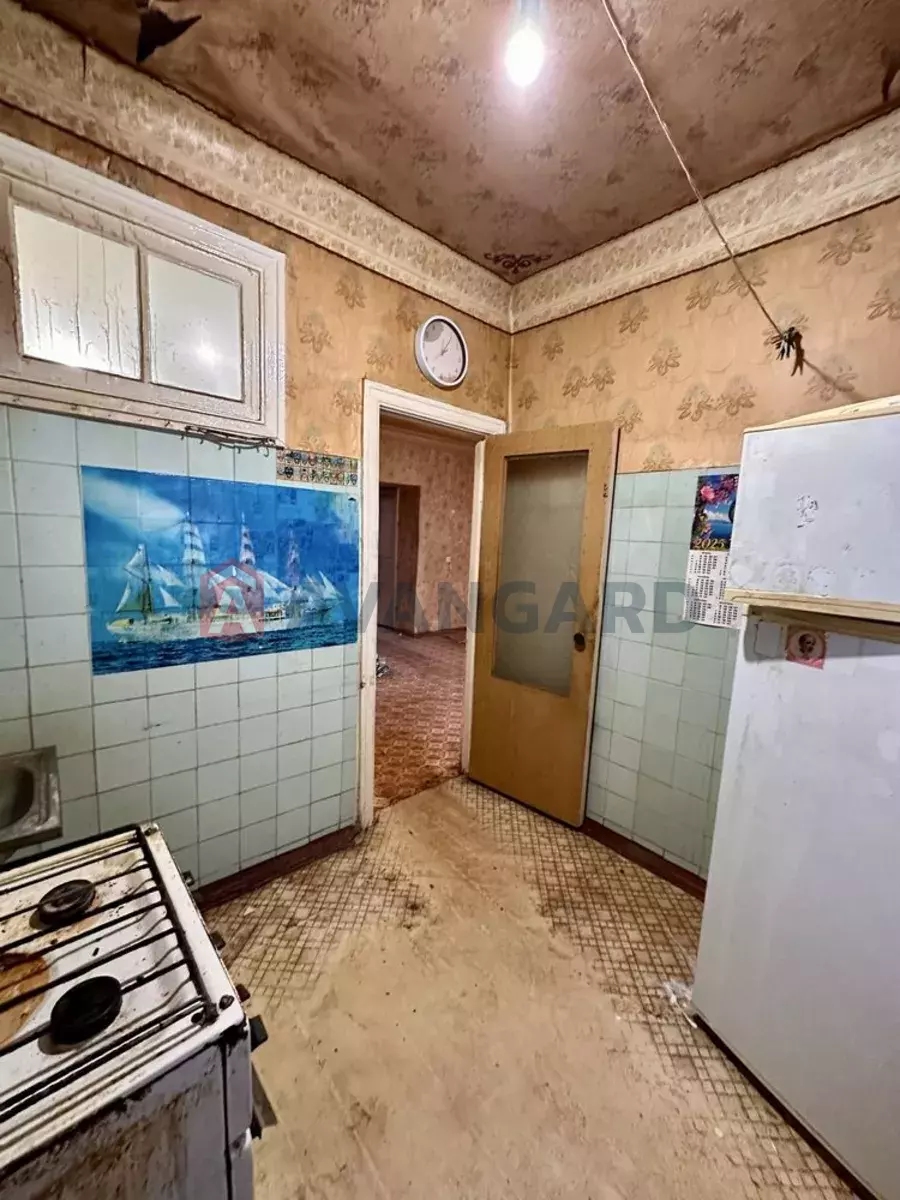 2 ��. ��������, 43/-/5 ��. �., 5/5 ������ ���� 6