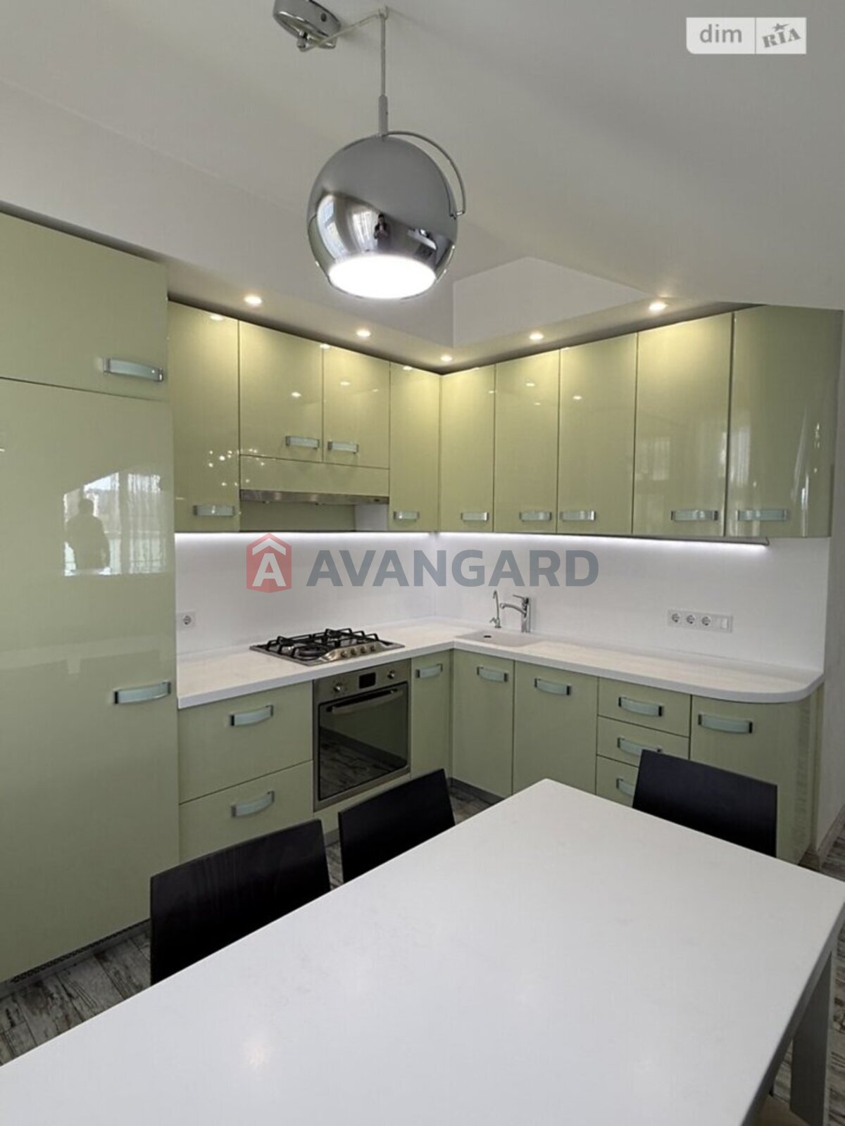 3 ��. ��������, 120/80/35 ��. �., 5/5 ������ ���� 13