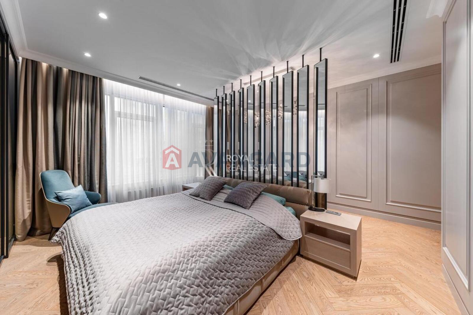 5 ��. ��������, 264/150/40 ��. �., 3/21 ������ ���� 8