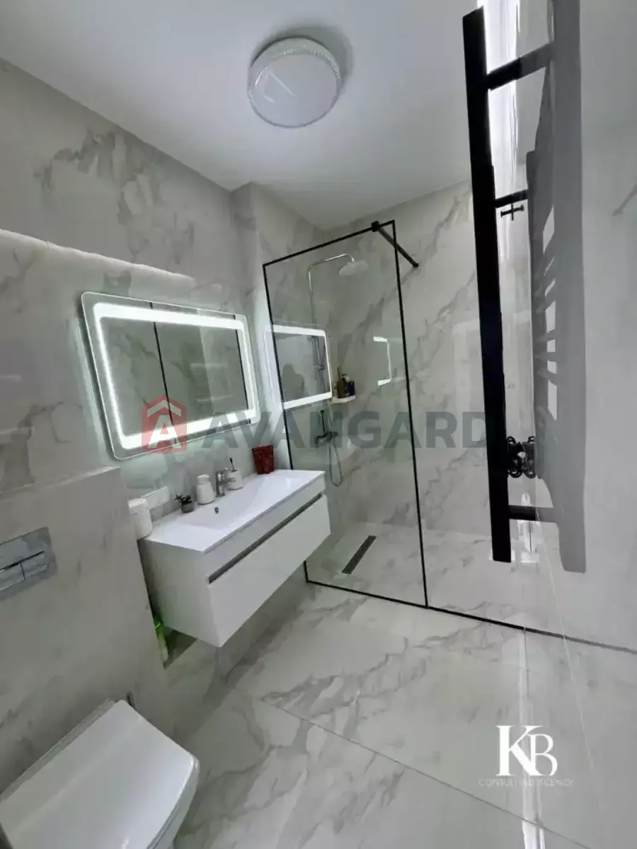 1 ��. ��������, 44/-/17 ��. �., 15/26 ������ ���� 7