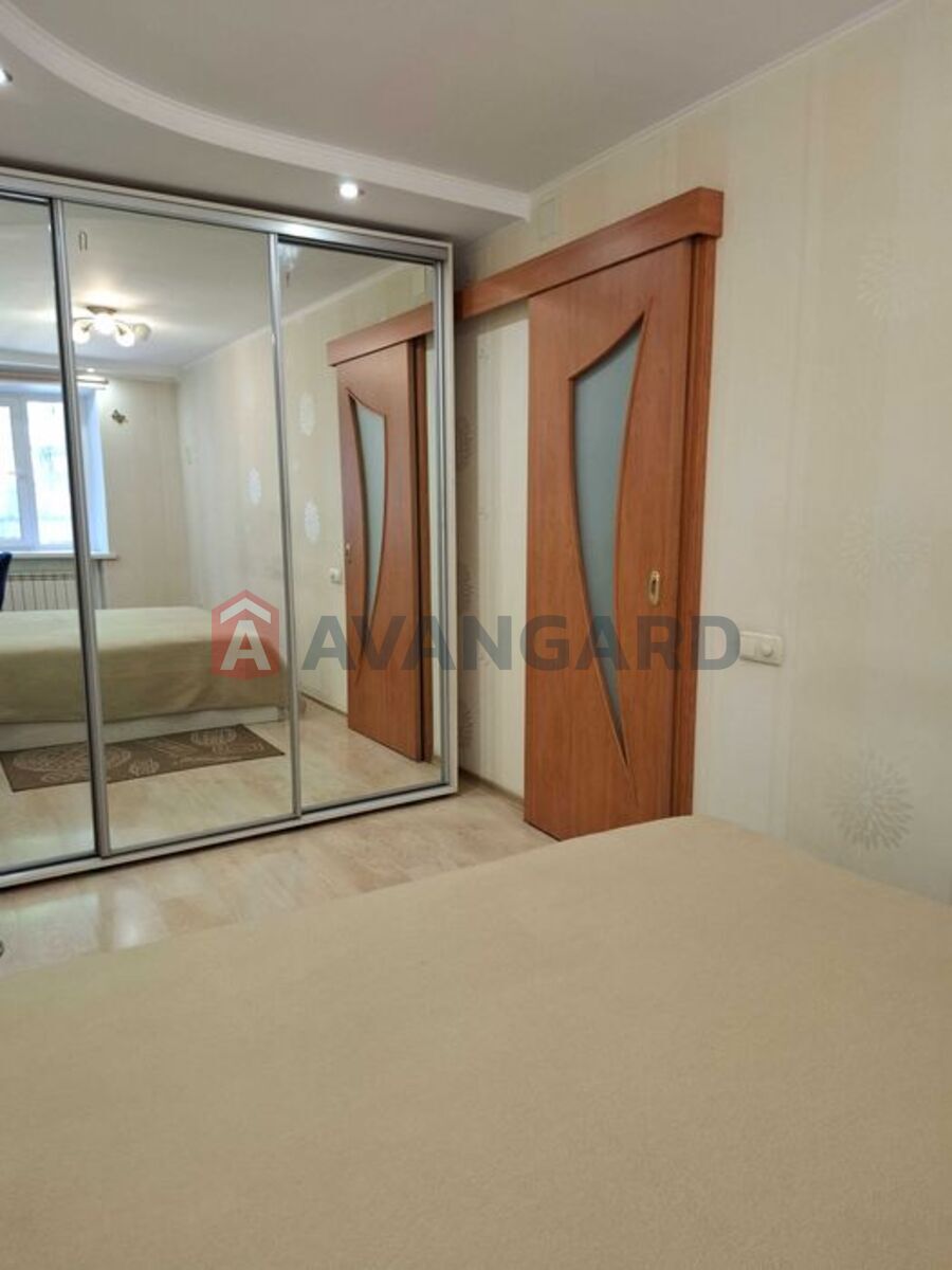 2 ��. ��������, 46/-/6 ��. �., 2/5 ������ ���� 6