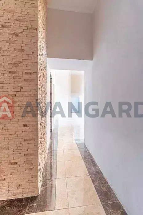 3 ��. ��������, 225/-/40 ��. �., 26/26 ������ ���� 11