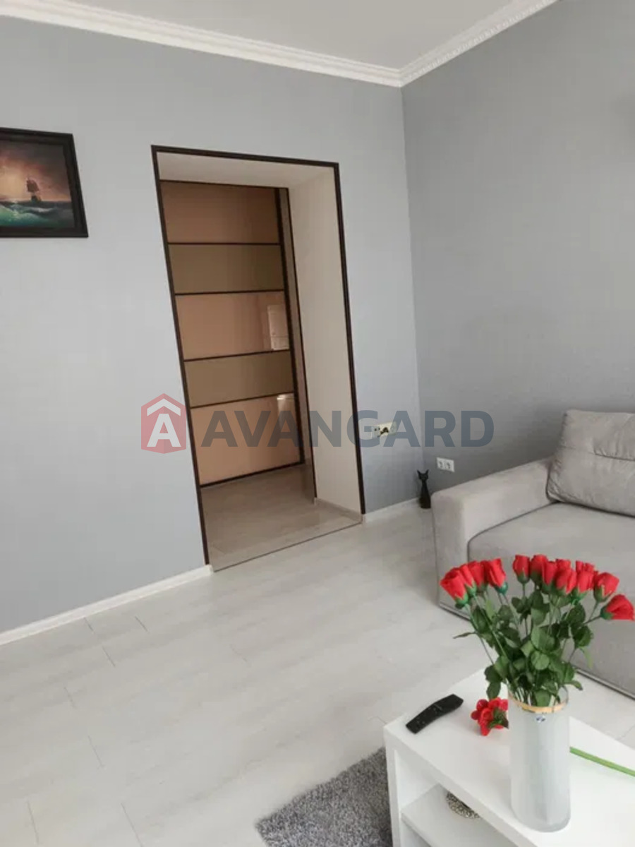 2 ��. ��������, 60/-/14 ��. �., 1/3 ������ ���� 14