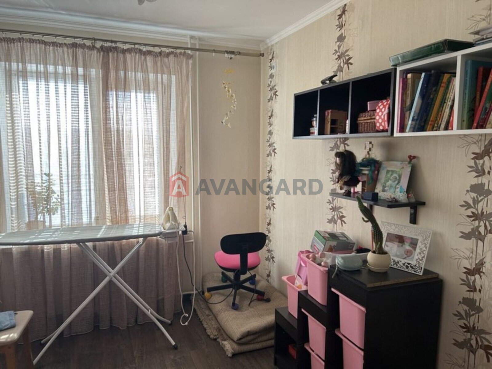 3 ��. ��������, 66/-/9 ��. �., 7/9 ������ ���� 8