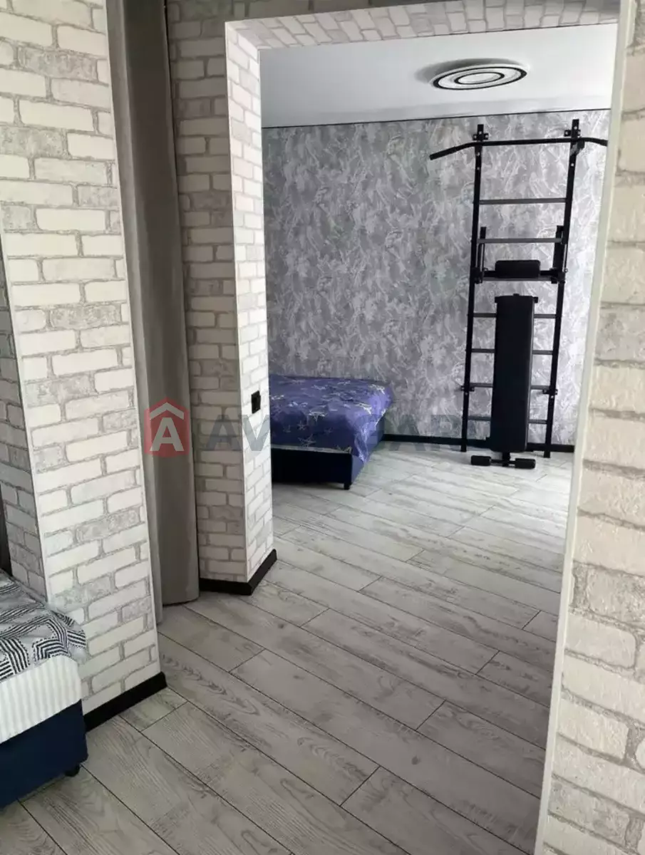 4 ��. ��������, 86/39/24 ��. �., 9/9 ������ ���� 4