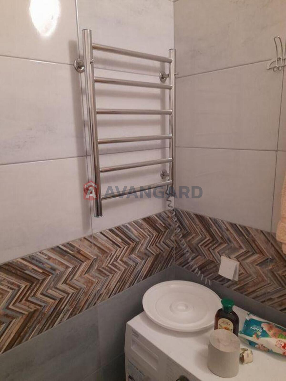 1 ��. ��������, 22/-/7 ��. �., 2/4 ������ ���� 10